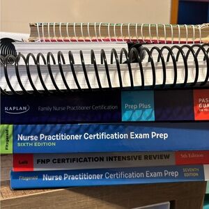 Family Nurse Practitioner Prep Books